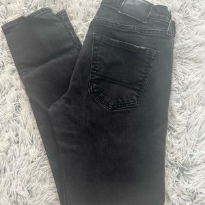 Holister man jeans size 29/30. Black color skinny - flex